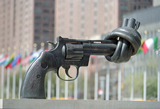 Nonviolence_Sculpture